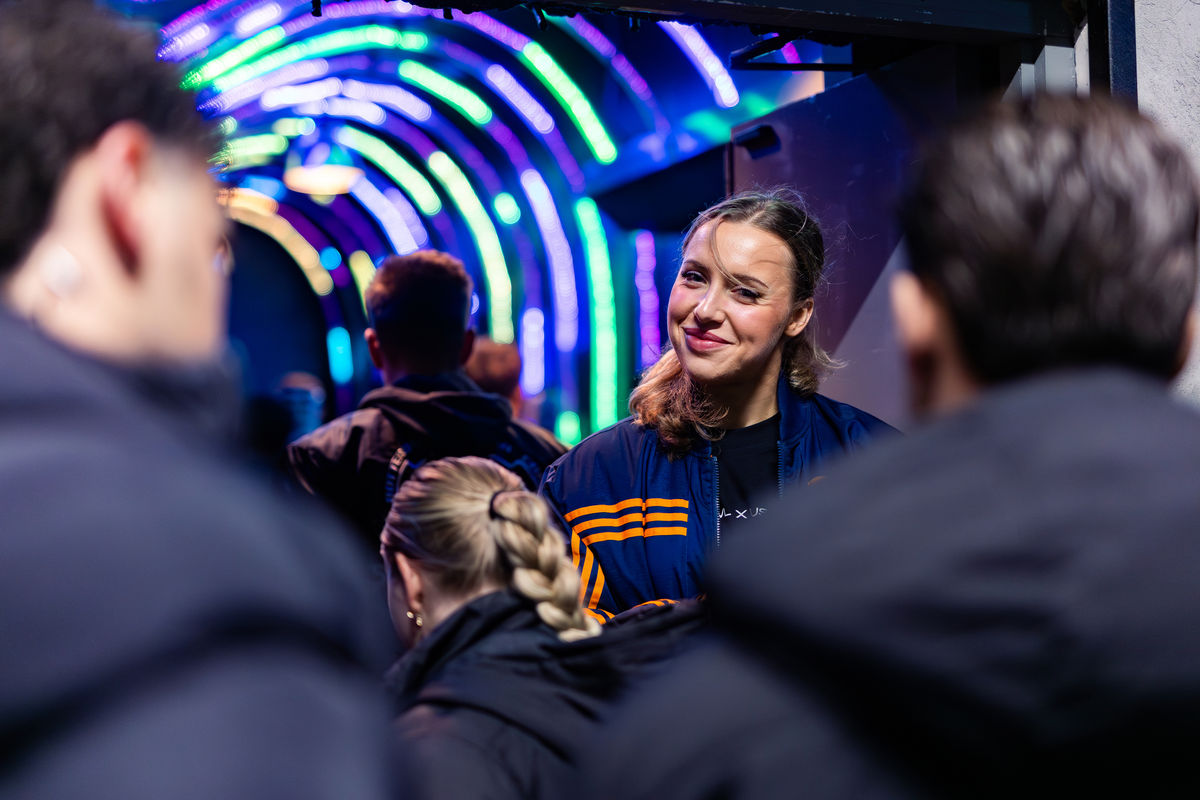 Loading... just a sec